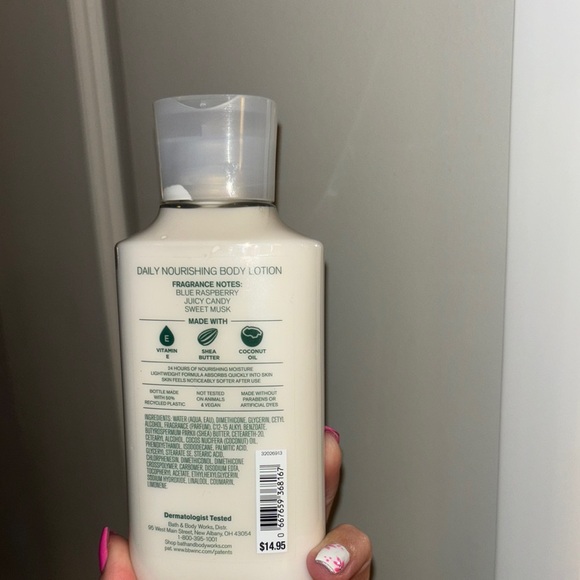 Bath & Body Works Blue Raspberry Burst🩵 - Picture 2 of 4